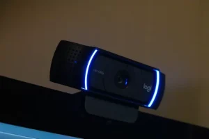 20 Merk dan Tipe Webcam Terbaik Untuk Bikin Konten YouTube dan Virtual Meeting